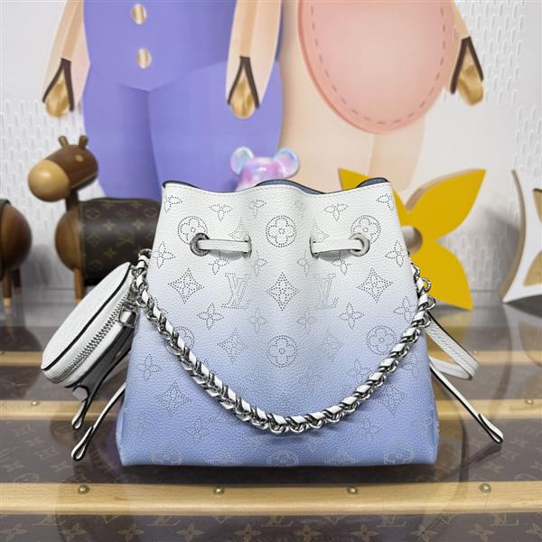 2026124164742368 210